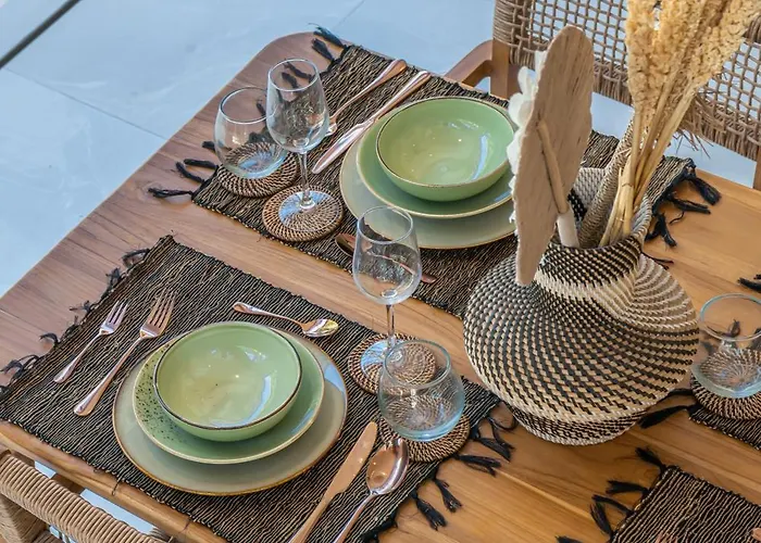Saya - Trendy 2br With Upscale Charm In Pererenan Villa *